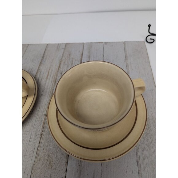 Pfaltzgraff Village Tan Set of 2 Cups and Saucer Plates USA - Picture 4 of 11